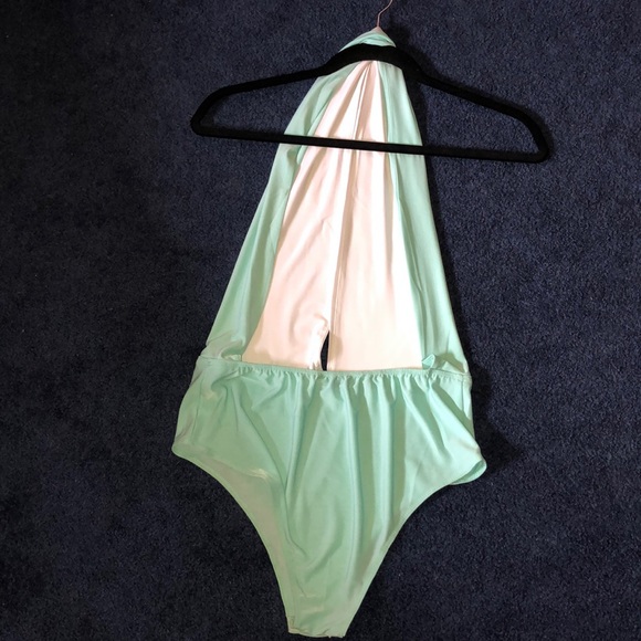 Woman’s Super Plunged Bodysuit - Picture 2 of 4